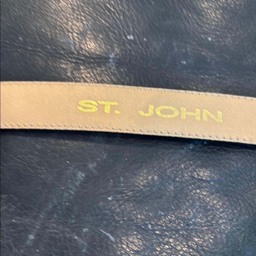 St. John Black and Gold Women's Belt - Picture 6 of 9